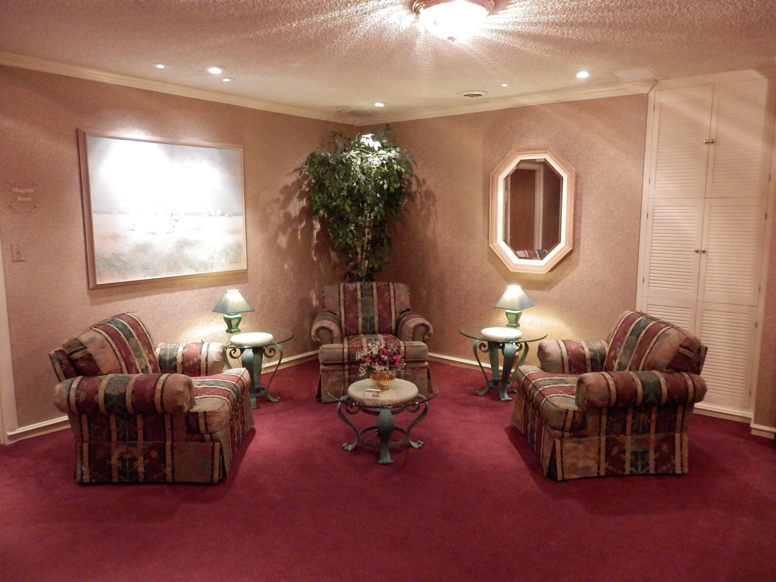 Family lounge seating at Chapel of the Highlands